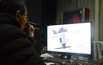 Đội ngũ R & D của nhà sản xuất máy cắt laser